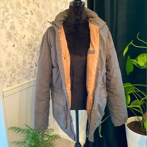Men’s Grey Puffer Coat.